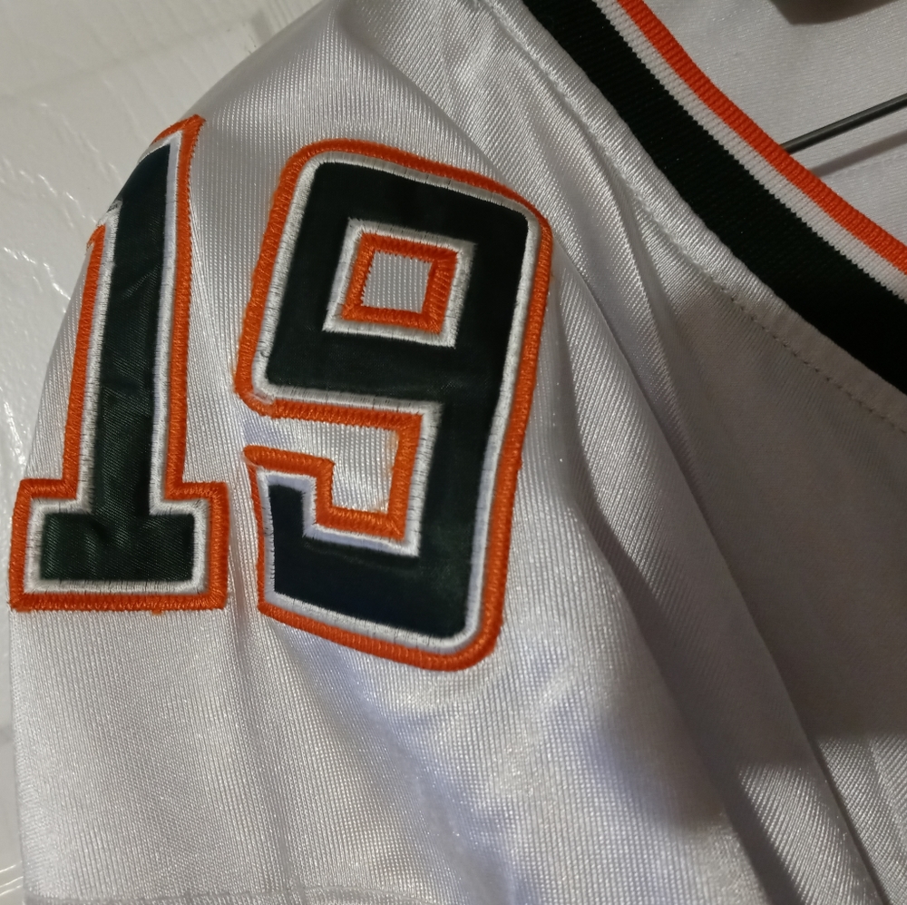 🏈UM FOOTBALL JERSEY CANES SWAGGER🏈 - Picture 5 of 16